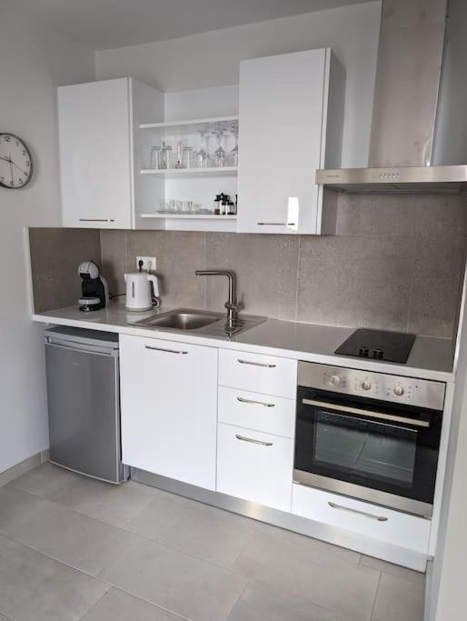 Vasiliki Studio, Beautiful New Built Appartement 10 Km To Airport Artemi Extérieur photo